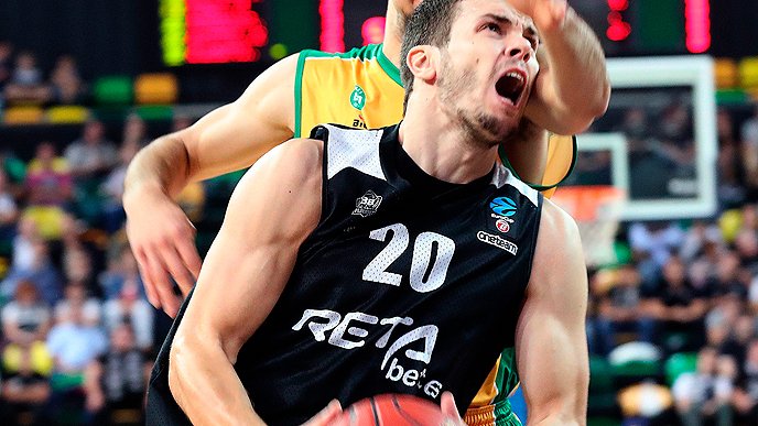 RETAbet Bilbao Basket sigue sumido en la tristeza y cae derrotado ante el Limoges (86-74)