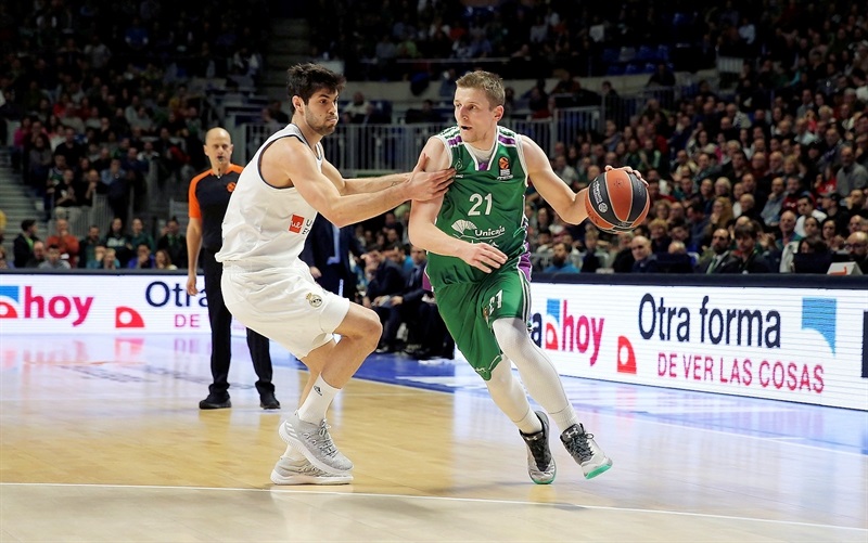 De principio a fin: Unicaja puso el cerrojo para acabar con la racha del Madrid (80-75)