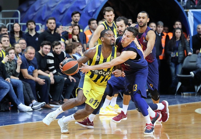 El Barcelona deja mejor imagen pero no puede con Fenerbahce (86-82)
