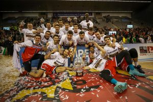 Coviran Granada sufrió para llevarse la Copa ante La Roda; Wright, MVP