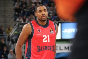 El Baskonia no renueva a Kevin Jones