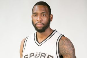 Fallece Rasual Butler en un accidente de coche