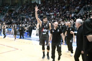 Gentile, tres partidos de sanción tras pelea; Bynum, a Turquía