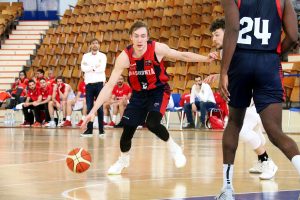 La Roda recupera el liderato; Morón doblega al líder Alicante; Baskonia sigue al alza