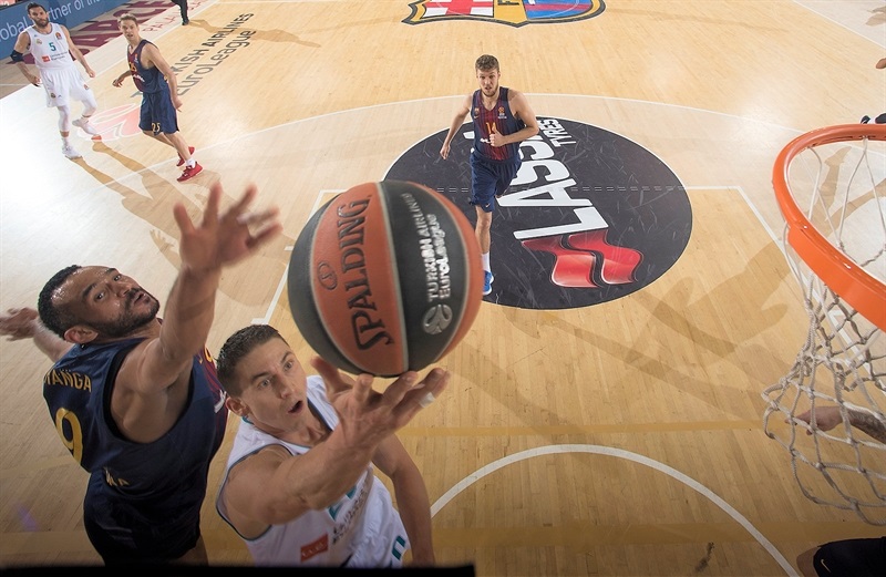 El Madrid amarga la celebración de Copa del Barça Lassa (74-101)
