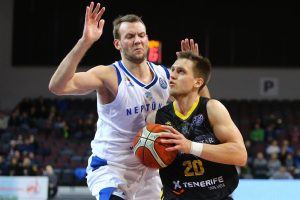 Iberostar Tenerife pasa primero a octavos de la BCL tras vencer con solvencia al Neptunas