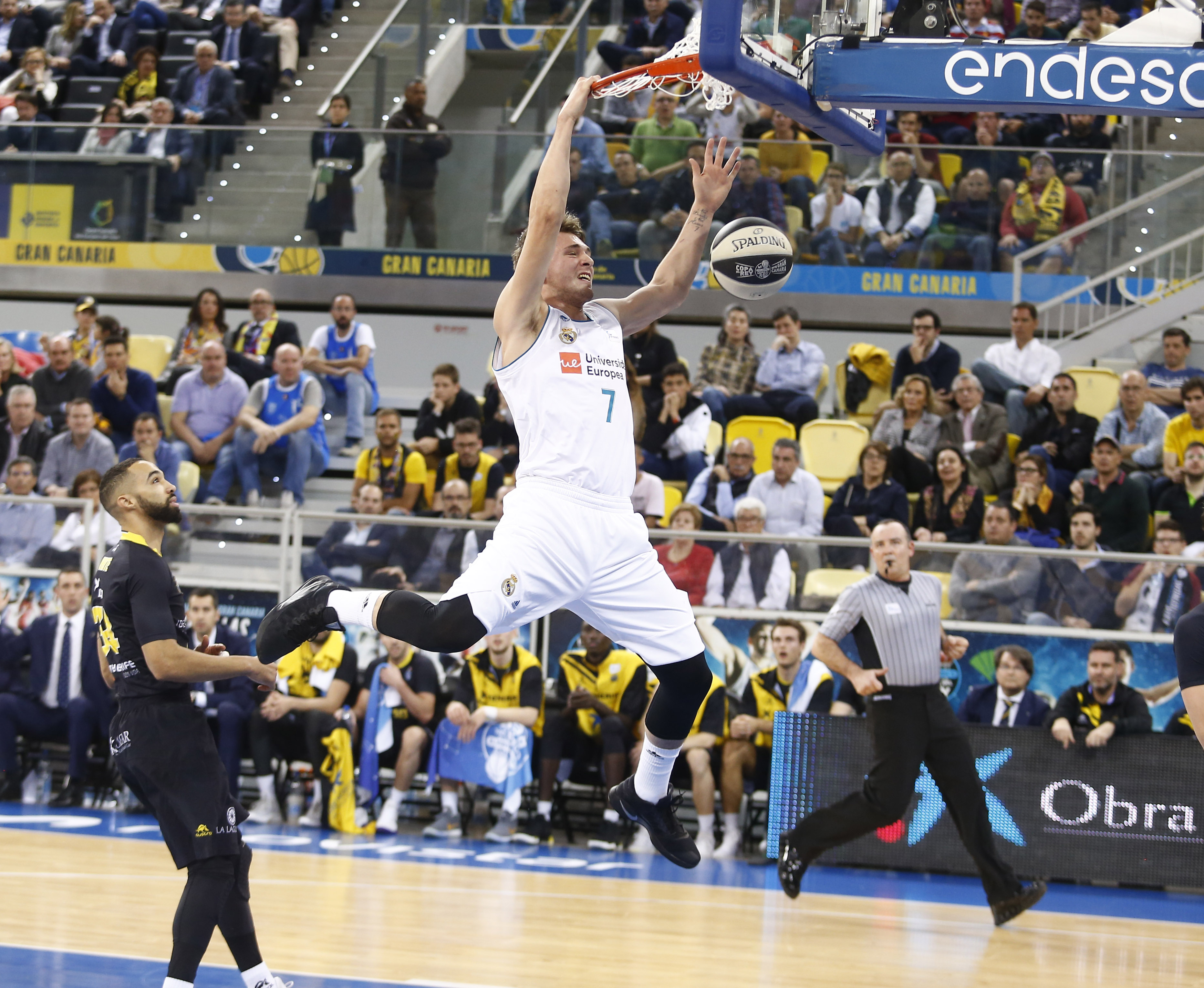 El Real Madrid acaba con el sueño tinerfeño y buscará el repóquer (59-77)
