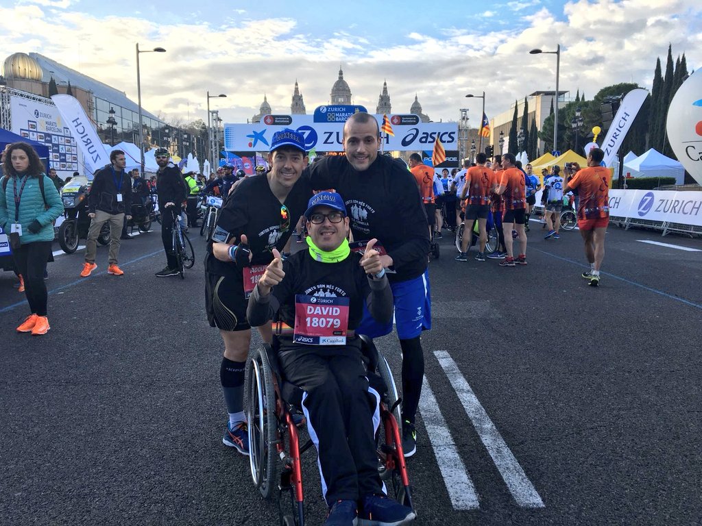 La proeza del C.B. Cornellà: la maratón de Barcelona en silla de ruedas