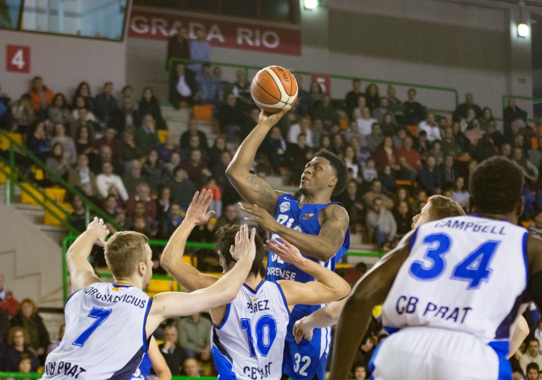 Ourense sigue imparable y frena a CB Prat; Manresa vence y queda pendiente de Breogán