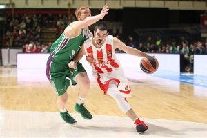Unicaja se aleja del Playoff tras caer ante Estrella Roja (80-76)