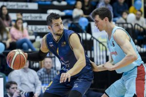 Breogán acaricia el ascenso a ACB; La lucha por el descenso echa humo