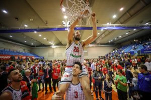Granada cumple el sueño del ascenso; Zamora firmó su descenso a EBA