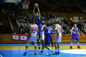 El Betis refuerza su juego interior con Nikola Gacesa