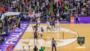 Un triple sobre la bocina de Arike Ogunbowale da el título a Notre Dame (VÍDEO)