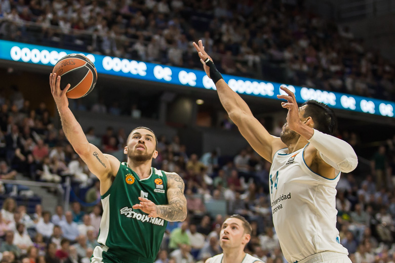 Zoco europeo: Mike James, Nedovic y Della Valle apuntan a Milán; Hakim Warrick, a Israel
