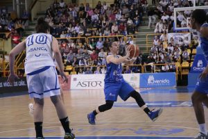 Contundente Perfumerías Avenida: arrolla al Uni Ferrol y se sitúa a un paso de la final