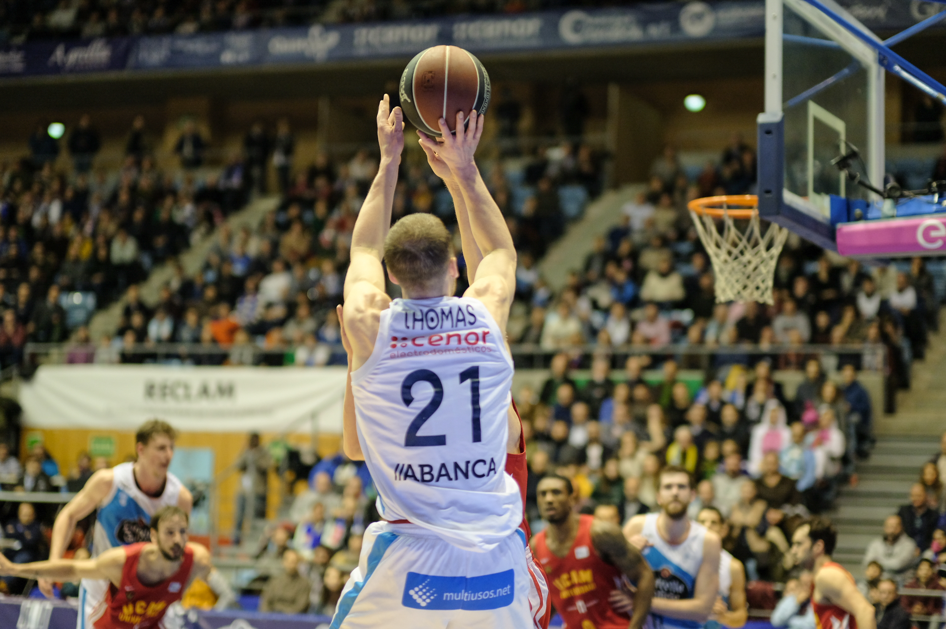 Valencia Basket y FC Barcelona Lassa, tras los pasos de Matt Thomas