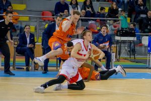 Manresa y Palencia sobreviven y fuerzan el quinto; Prat-Melilla, primera semifinal