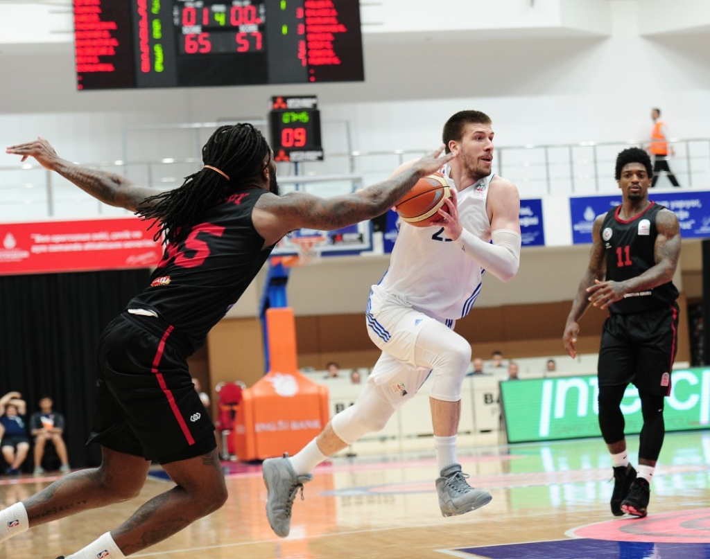 Iván Buva, talento interior para el Valencia Basket