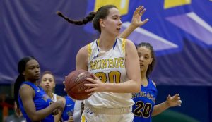 Cristina Soriano dará el salto a Missouri-Kansas City la próxima temporada