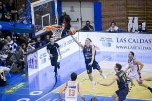 El factor cancha impone su ley: Prat, Melilla, Oviedo y Manresa dominan