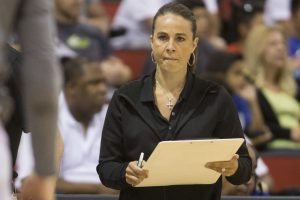 Los Bucks entrevistarán a Becky Hammon para el puesto de entrenador