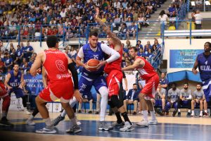 Melilla fuerza el cuarto partido tras superar en la prórroga a Manresa