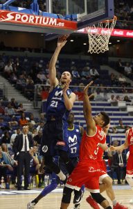 Alec Brown se convierte en otro sorprendente fichaje de Cafés Candelas Breogán