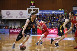 Zoco ACB: Ponitka se desvincula de Iberostar Tenerife; Brandon Davies, ¿al Barça?