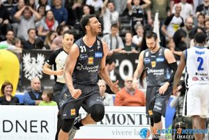 Zoco ACB: Shields jugará en Baskonia, Soko se queda en Murcia, …