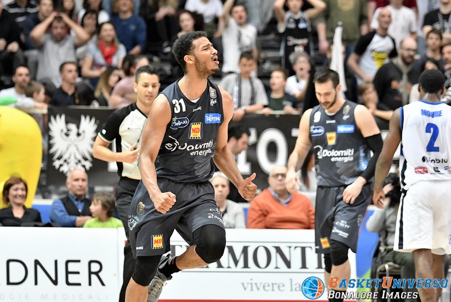 Zoco ACB: Shields jugará en Baskonia, Soko se queda en Murcia, …