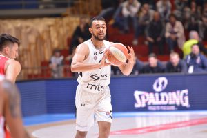 Zoco europeo: Kostas Papanikolau renueva y llega William-Goss; Jalen Reynolds, a Zenit