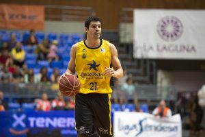 Saúl Blanco, dos temporadas más en Iberostar Tenerife