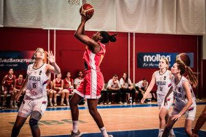 Europeo U18F (J2): Jelena Mitrovic intimida a una España horrible en ataque