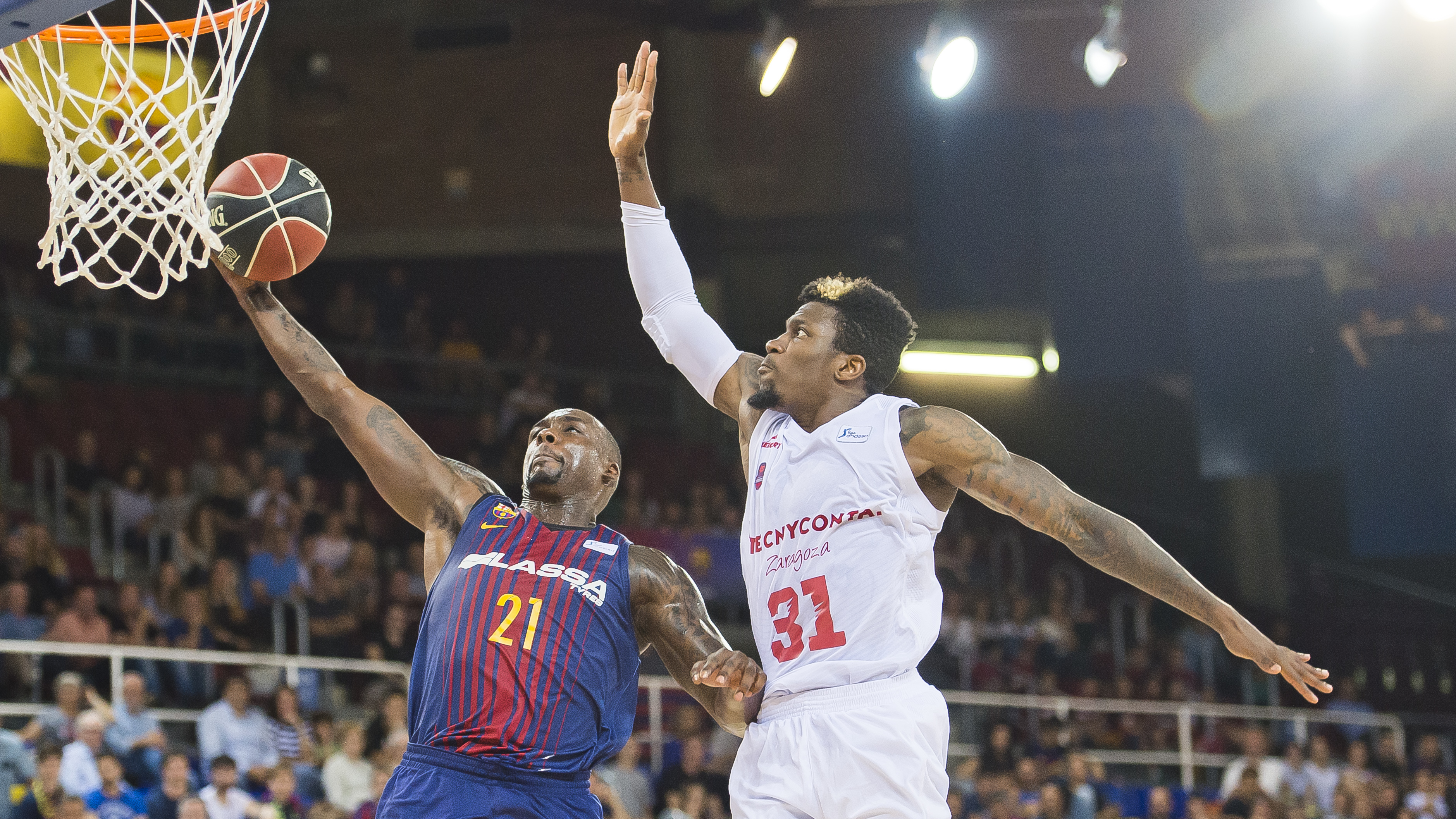 Dylan Ennis toma el avión de vuelta rumbo a Zaragoza