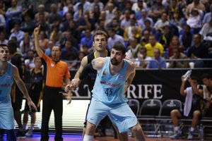 Zoco europeo: Anadolu Efes se hace con Adrien Moerman; Wilbekin, ¿a Maccabi?
