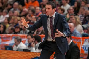 Ibon Navarro comandará la nave del ICL Manresa