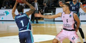 Sam Van Rossom dirige al Valencia Basket a su segunda victoria (67-72)