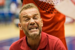 OFICIAL: Fuenlabrada le devuelve al ‘Ché’ el timón de su banquillo