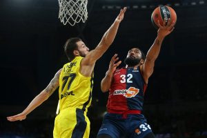 Dura derrota ante Fenerbahce de un buen Baskonia (72-74)