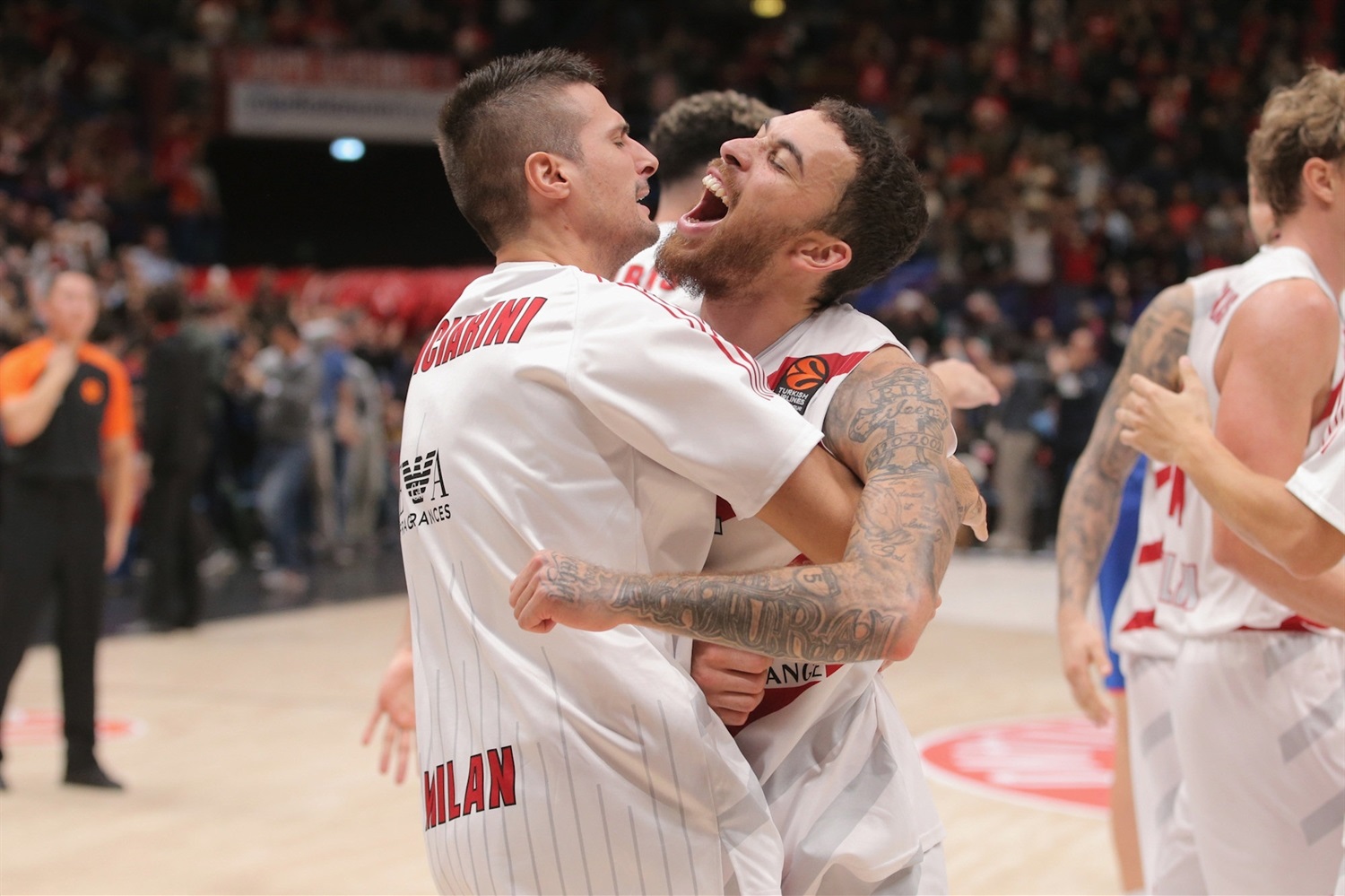 SB Europa: nuevo milagro de Mike James, PAO suma fácil, remontada en Kaunas