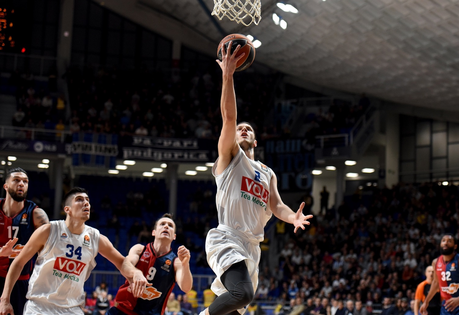 Buducnost y Edwin Jackson se ponen en modo record ante Kirolbet Baskonia (99-84)