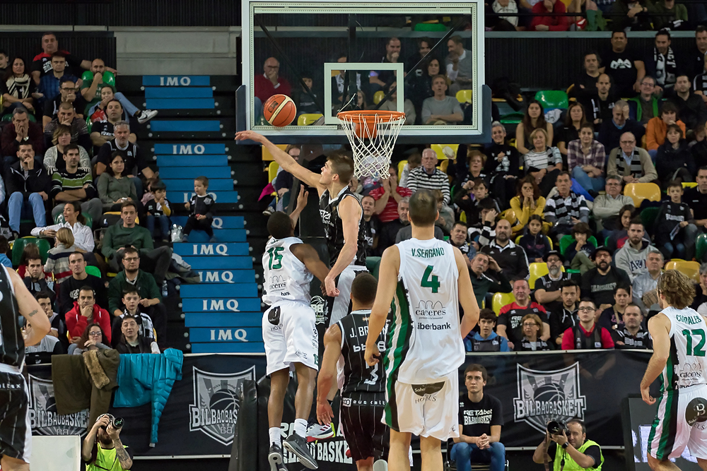 LEB Oro (J11): Real Betis Energía Plus, líder en solitario tras la derrota de Lleida