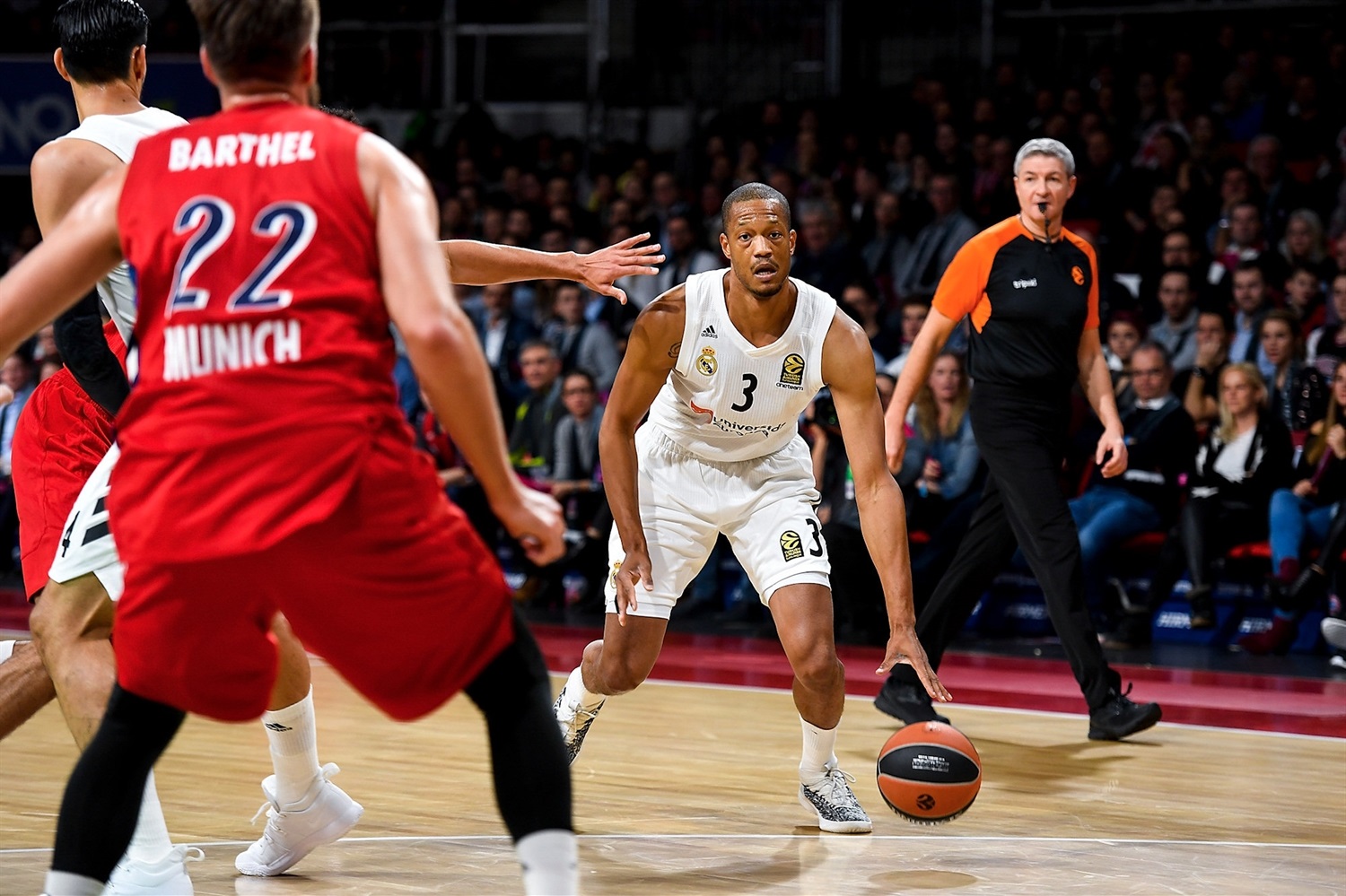 El Bayern Munich rema para acabar ahogado en la orilla ante el Real Madrid (72-82)