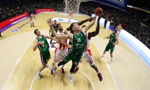 La frialdad en el tiro libre de Jaime Fernández da un sufrido triunfo a Unicaja (79-74)