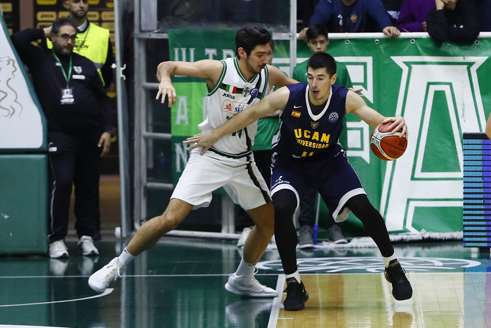 SbEu: UCAM Murcia confirma su liderato venciendo a Avellino. Sikma y Jamar Smith brillan