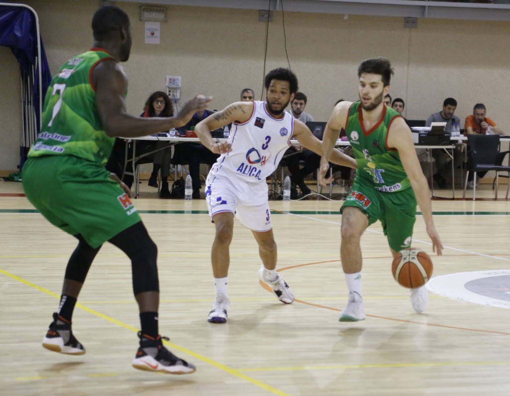 HLA Alicante y Real Murcia comienzan fuerte; Morón encarrila su permanencia