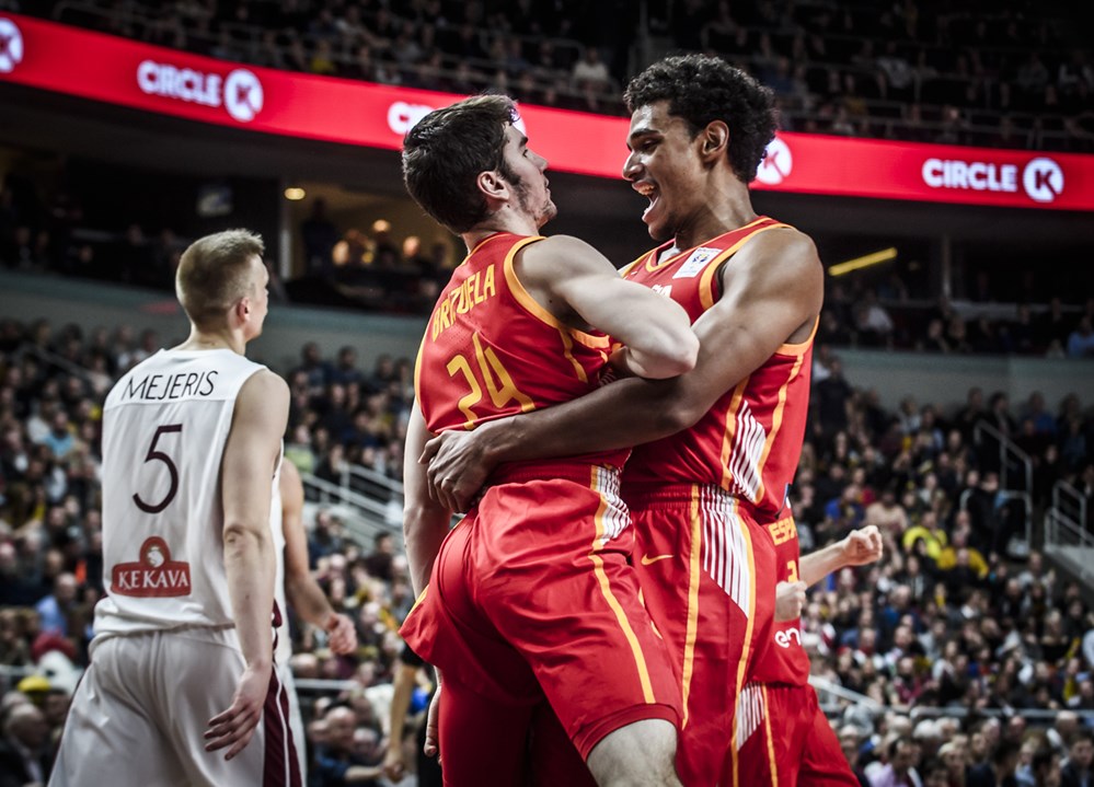 Colom y Brizuela ponen la calidad mientras Saiz reina en la zona de Letonia (62-67)