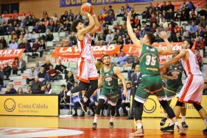 SbEu: Vacaciones europeas para Iberostar Tenerife y UCAM Murcia con los deberes hechos