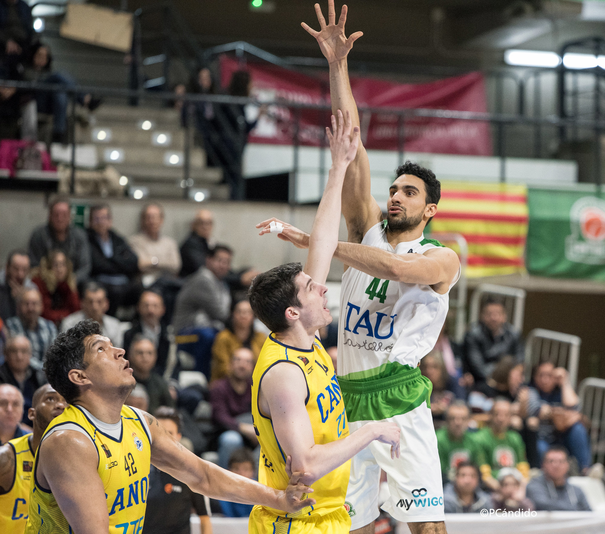 LEB Oro (J25): Espectacular remontada de Melilla y Palencia; 3r MVP para Juanjo García